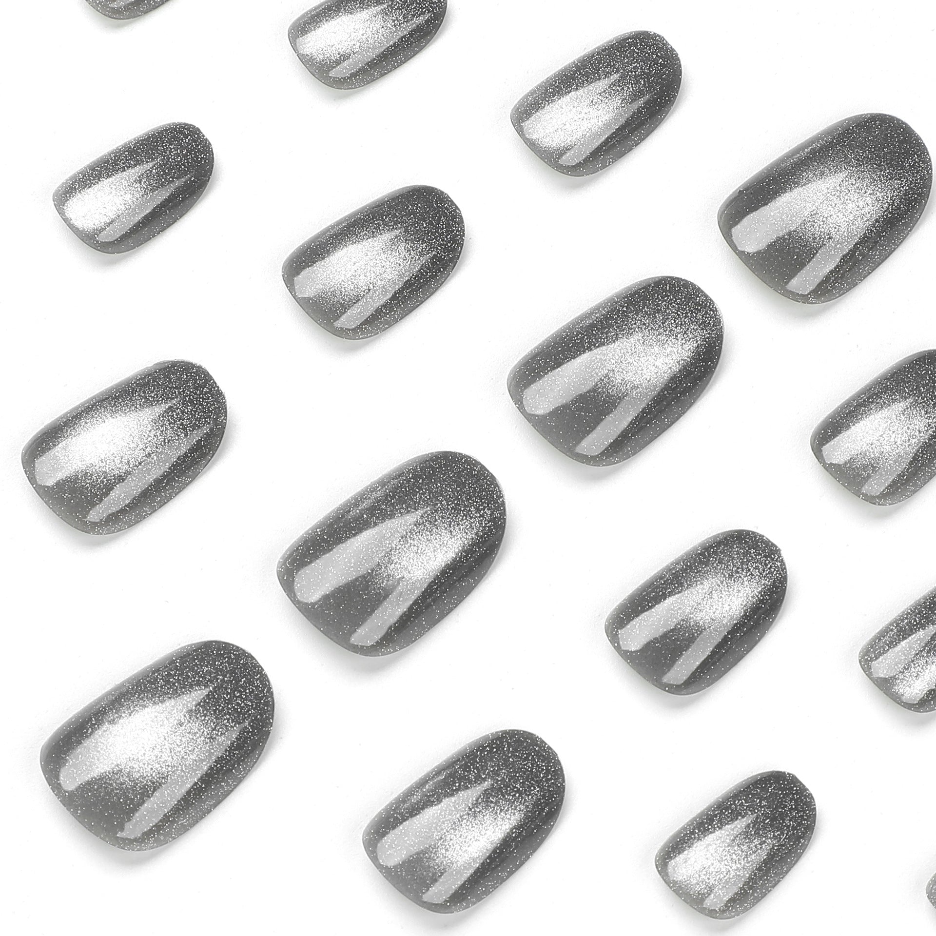 "Cat eye wearable nail tips in colour grey - ElitebyChanty
